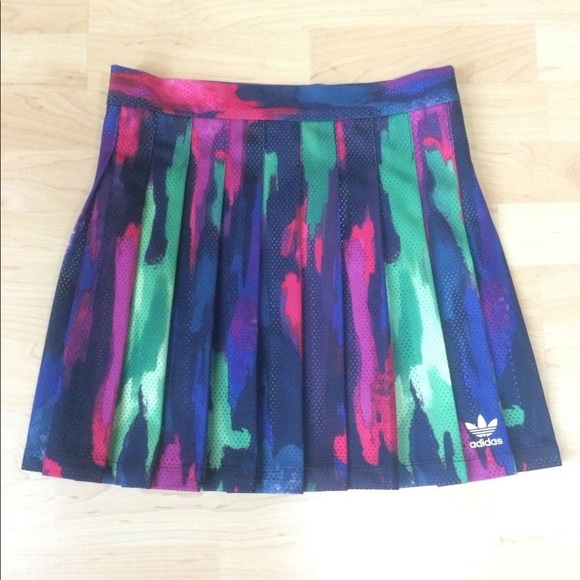 NEW Adidas x Pharrell Williams ‘Camo Tree’ Skirt - Picture 5 of 7